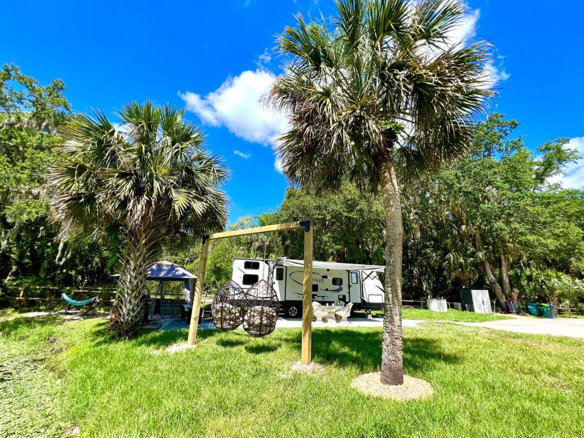 Lake Front Rv Experience Close To Port Canaveral And Kennedy Space Center Hotell Titusville Eksteriør bilde