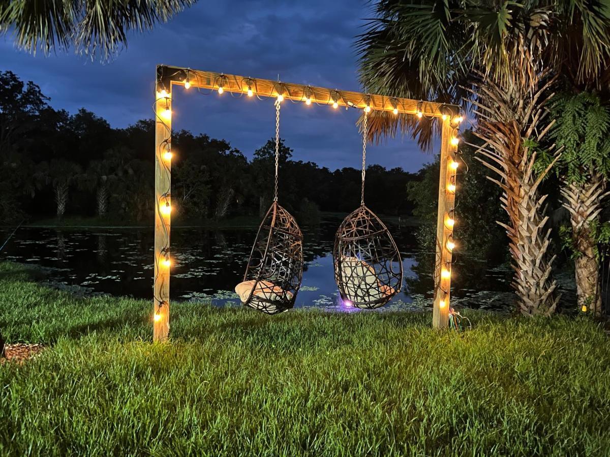 Lake Front Rv Experience Close To Port Canaveral And Kennedy Space Center Hotell Titusville Eksteriør bilde